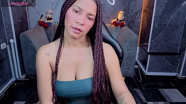 Scarletth b online show from May 2026 08:03:02 PM