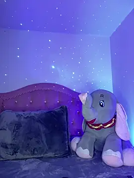 Snapshot of Maddy_4x chatting on March 2026 04:28:02 AM Maddy 4x online show from March 2026 04:28:02 AM