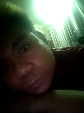 Arielreignova online show from April 2026 07:34:02 PM