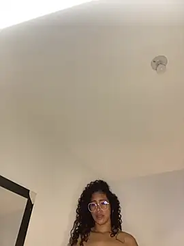 Luciianita lov199 online show from April 2026 01:52:01 AM