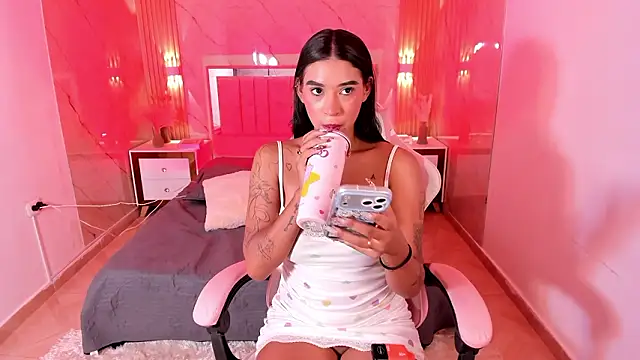 naughty ailee online show from March 2026 08:25:01 PM