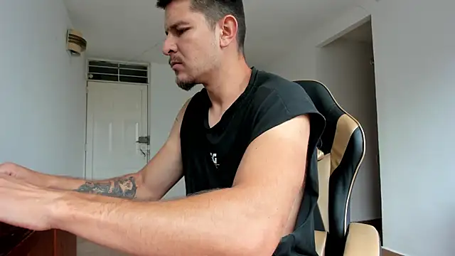 camilo andres1 online show from March 2026 12:27:02 PM