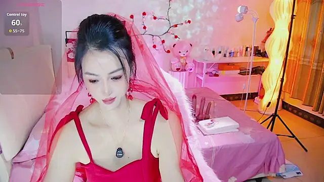 Snapshot of Evelyn-007 chatting on August 2026 03:36:01 PM Evelyn-007 online show from August 2026 03:36:01 PM