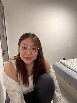 Snapshot of aabdd_2000 chatting on March 2026 04:44:02 PM aabdd 2000 online show from March 2026 04:44:02 PM