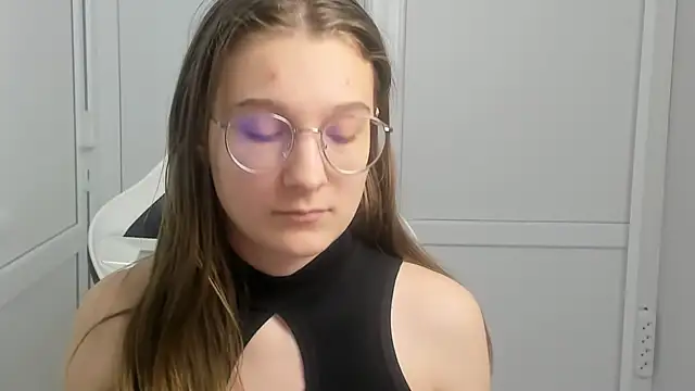 Mia kristal online show from March 2026 07:46:02 AM