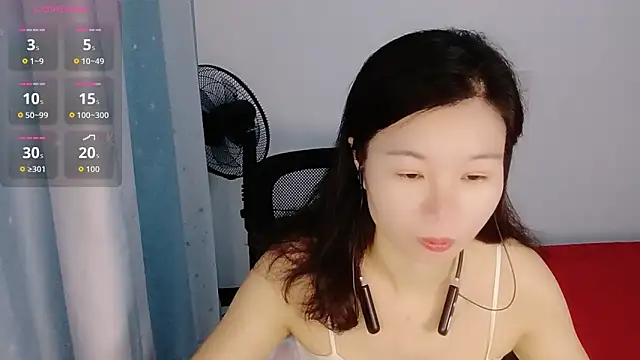 Snapshot of Lianzi-2026 chatting on April 2026 12:31:01 PM Lianzi-2026 online show from April 2026 12:31:01 PM