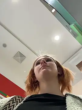 NinaParri online show from April 2026 03:04:02 AM