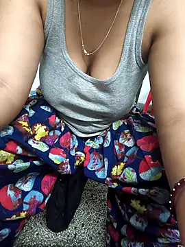 Sneha-rani1 online show from April 2026 09:05:02 PM