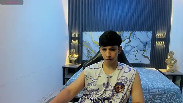 AdrianFranko online show from May 2026 01:30:02 PM