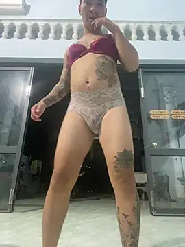 messiiio18 online show from June 2026 03:32:02 PM