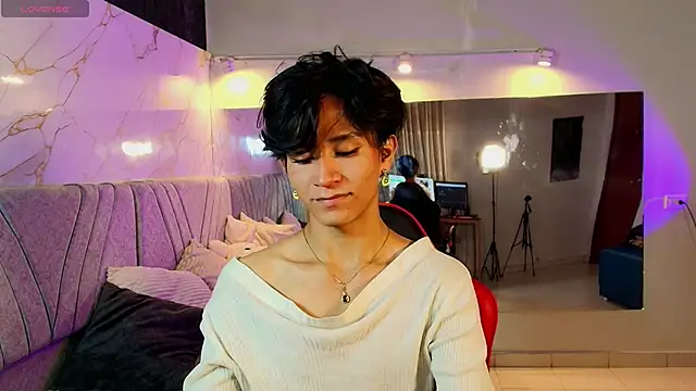 cococumps online show from April 2026 12:09:02 PM