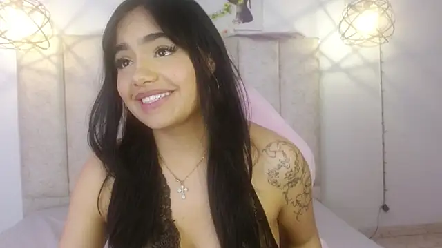 Snapshot of sweetbloomcs chatting on May 2026 08:47:01 PM sweetbloomcs online show from May 2026 08:47:01 PM