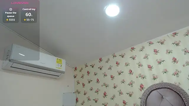 crystal watson0 online show from April 2026 01:39:02 PM