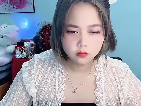 Snapshot of Nhanlu009 chatting on May 2026 12:32:02 PM Nhanlu009 online show from May 2026 12:32:02 PM