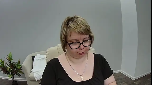 BonnnyBoobsy online show from July 2026 06:11:02 PM
