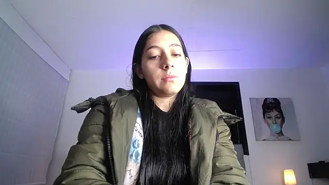 Melannyy V online show from April 2026 11:36:02 AM