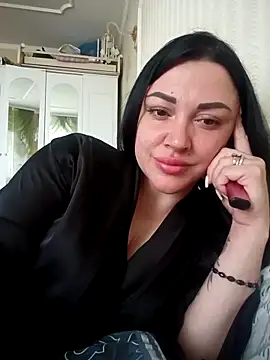 Elsie-Nora online show from May 2026 05:35:01 AM
