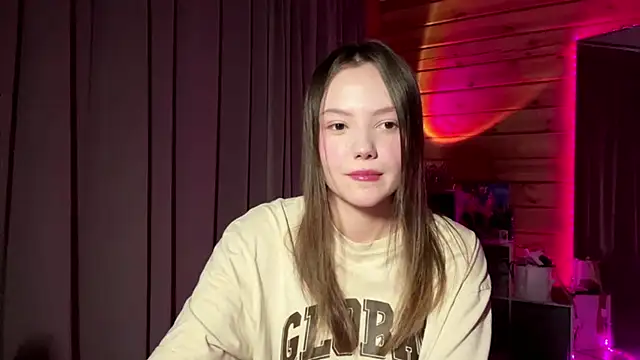 Snapshot of LenLen_Solen chatting on June 2026 01:36:01 PM LenLen Solen online show from June 2026 01:36:01 PM