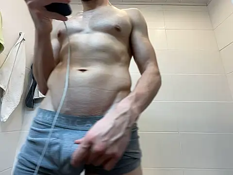 musclex777 online show from April 2026 07:44:02 PM