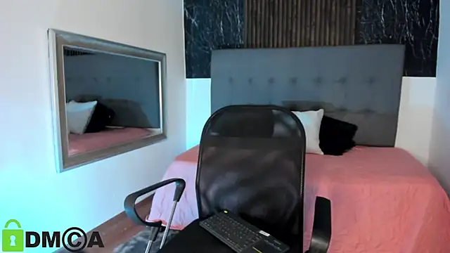 Tiffany Petite online show from March 2026 11:58:01 AM