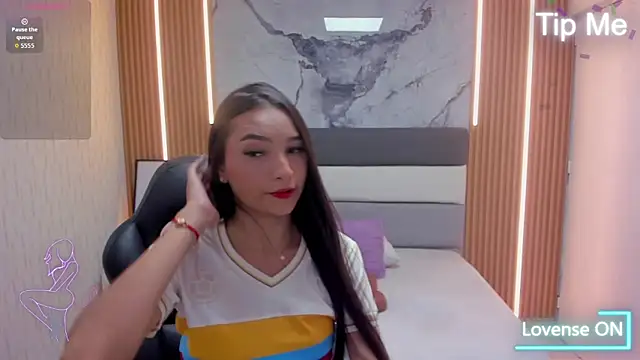 LIZZY VALL online show from July 2026 07:29:02 PM