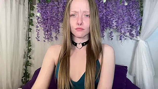 Snapshot of ElfGirlAna chatting on June 2026 02:56:02 PM ElfGirlAna online show from June 2026 02:56:02 PM