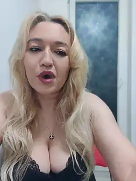 LexaVelure online show from April 2026 08:25:02 PM