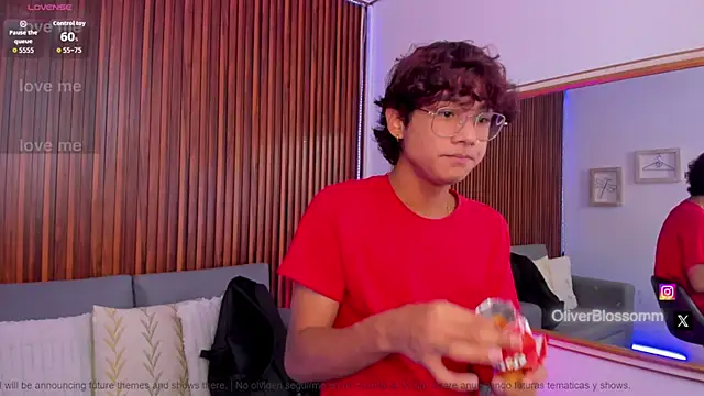 Snapshot of Oliver20__ chatting on July 2026 10:04:01 PM Oliver20 online show from July 2026 10:04:01 PM