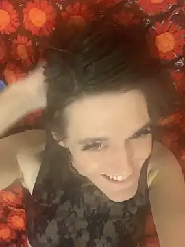 Snapshot of Cutealisandra chatting on April 2026 07:06:01 AM Cutealisandra online show from April 2026 07:06:01 AM