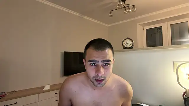 Snapshot of Daniel_ice chatting on April 2026 06:27:02 PM Daniel ice online show from April 2026 06:27:02 PM