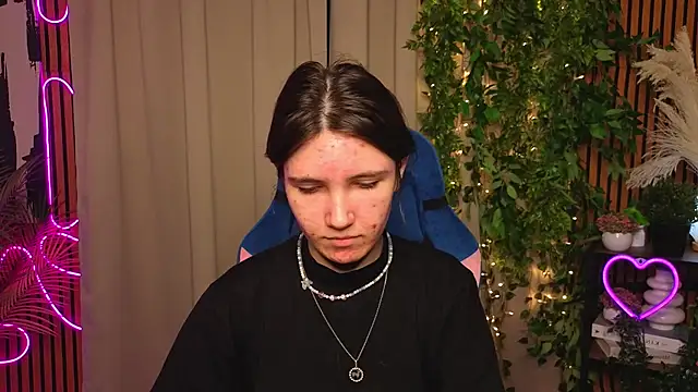 CarmenPhillips online show from March 2026 06:17:02 AM