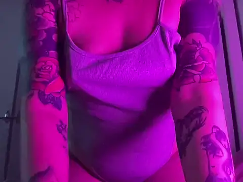 Snapshot of Cherrybabyxxx chatting on April 2026 07:06:02 AM Cherrybabyxxx online show from April 2026 07:06:02 AM