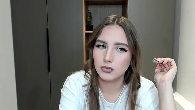 KarriDunman online show from March 2026 04:16:02 AM