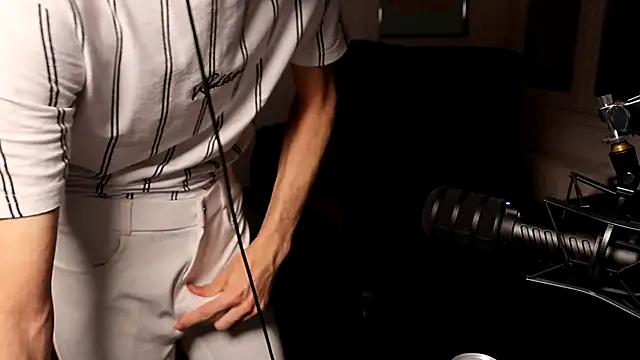 leggingshot1 online show from May 2026 07:44:01 PM