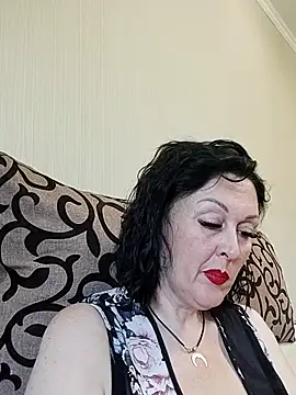 HelgaDennis online show from June 2026 12:22:01 PM