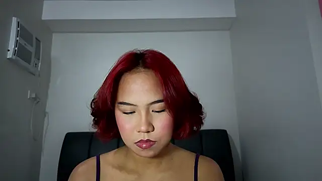 misscutee online show from April 2026 01:02:02 PM
