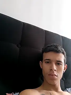 Snapshot of jamesr021 chatting on March 2026 05:39:01 PM jamesr021 online show from March 2026 05:39:01 PM