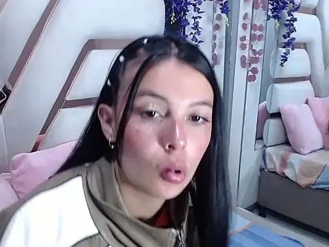 Snapshot of Salome_Saen_ chatting on April 2026 01:00:02 PM Salome Saen online show from April 2026 01:00:02 PM