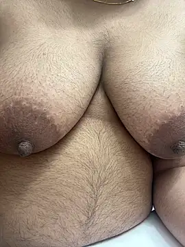 Emiley456 online show from March 2026 03:33:02 AM