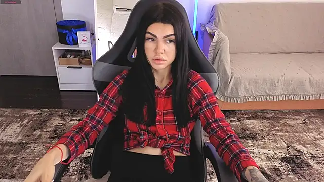 AnacondaOnn online show from April 2026 05:25:01 AM