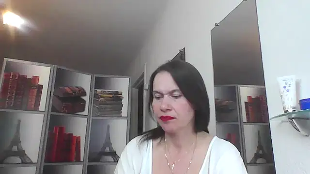 Snapshot of Selena_Moo chatting on May 2026 01:18:02 PM Selena Moo online show from May 2026 01:18:02 PM