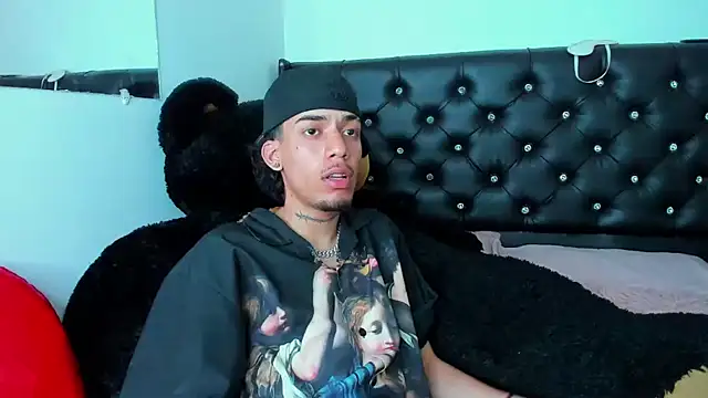 Snapshot of Ryder-Stone chatting on March 2026 06:40:02 PM Ryder-Stone online show from March 2026 06:40:02 PM