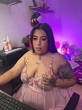 Snapshot of Aru_celeste chatting on April 2026 04:21:01 PM Aru celeste online show from April 2026 04:21:01 PM
