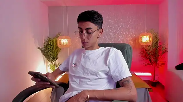 Snapshot of Gio_carangi chatting on March 2026 08:19:01 AM Gio carangi online show from March 2026 08:19:01 AM