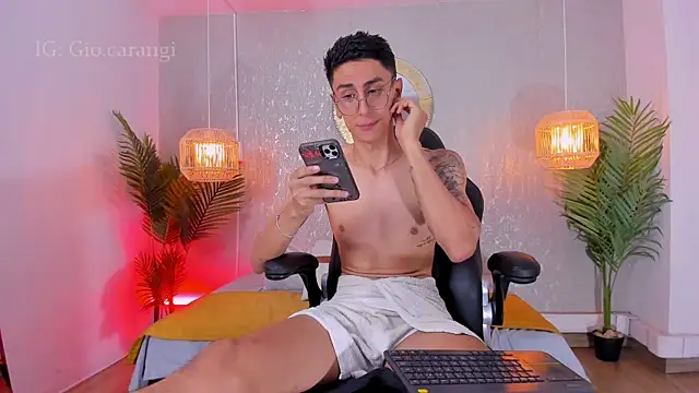 Gio carangi online show from July 2026 08:52:02 PM