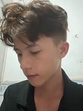 Nguyencuong1999 online show from April 2026 04:42:02 PM