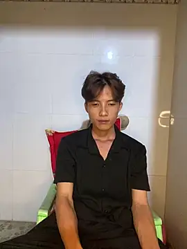 Nguyencuong1999 online show from June 2026 04:42:01 PM