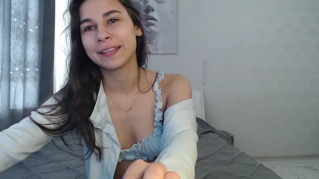 Snapshot of SweetySlice chatting on March 2026 04:06:01 AM SweetySlice online show from March 2026 04:06:01 AM