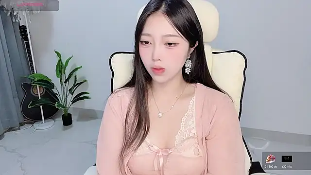 Yukiy8877 online show from May 2026 09:20:02 PM