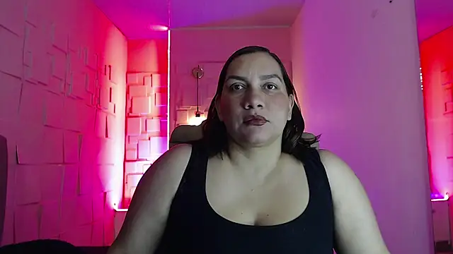 mia coral1 online show from May 2026 09:52:02 PM
